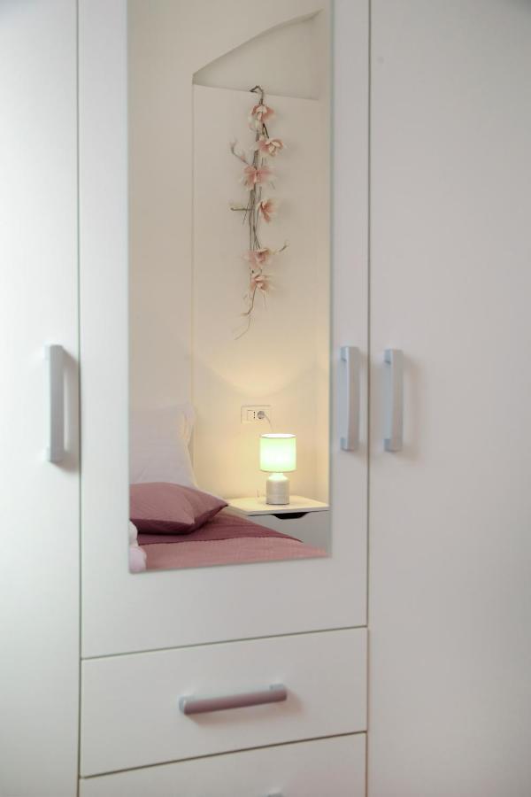 Adorable Apartment Ena Kaštela Eksteriør billede